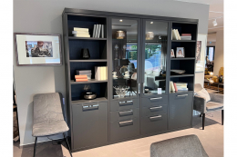 Vitrinenschrank KM12