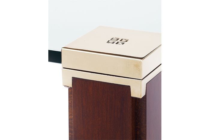 T66 / 2 Couchtisch von Ghyczy, Design Peter Ghyczy, 2000