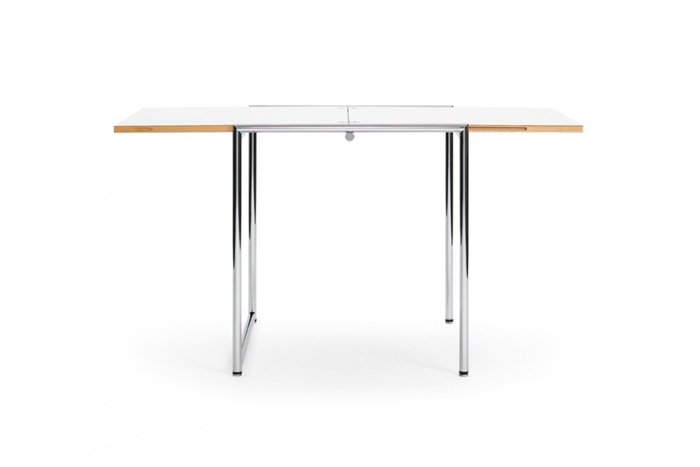 JEAN Tisch von ClassiCon, Design Eileen Gray 1929